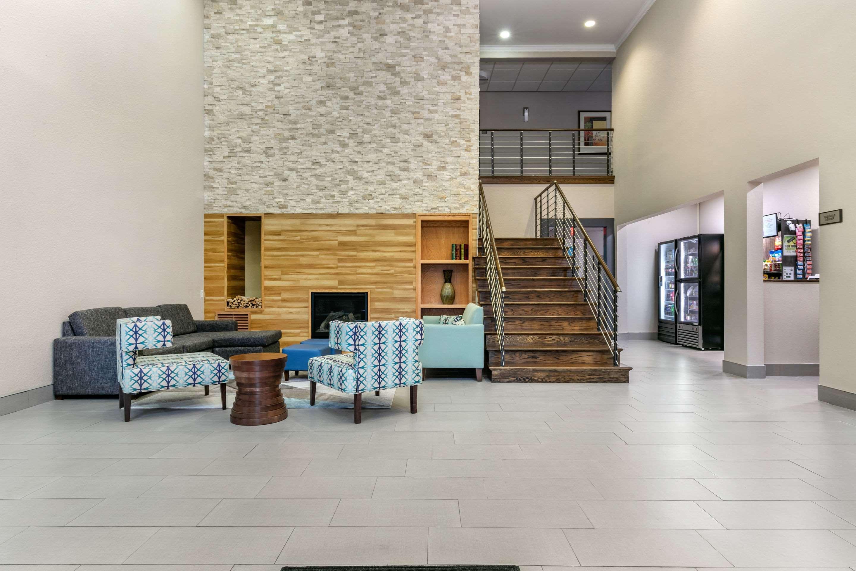 מלון Clarion Pointe Columbus-Bradley Park מראה חיצוני תמונה