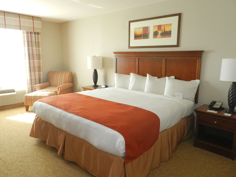 מלון Clarion Pointe Columbus-Bradley Park מראה חיצוני תמונה