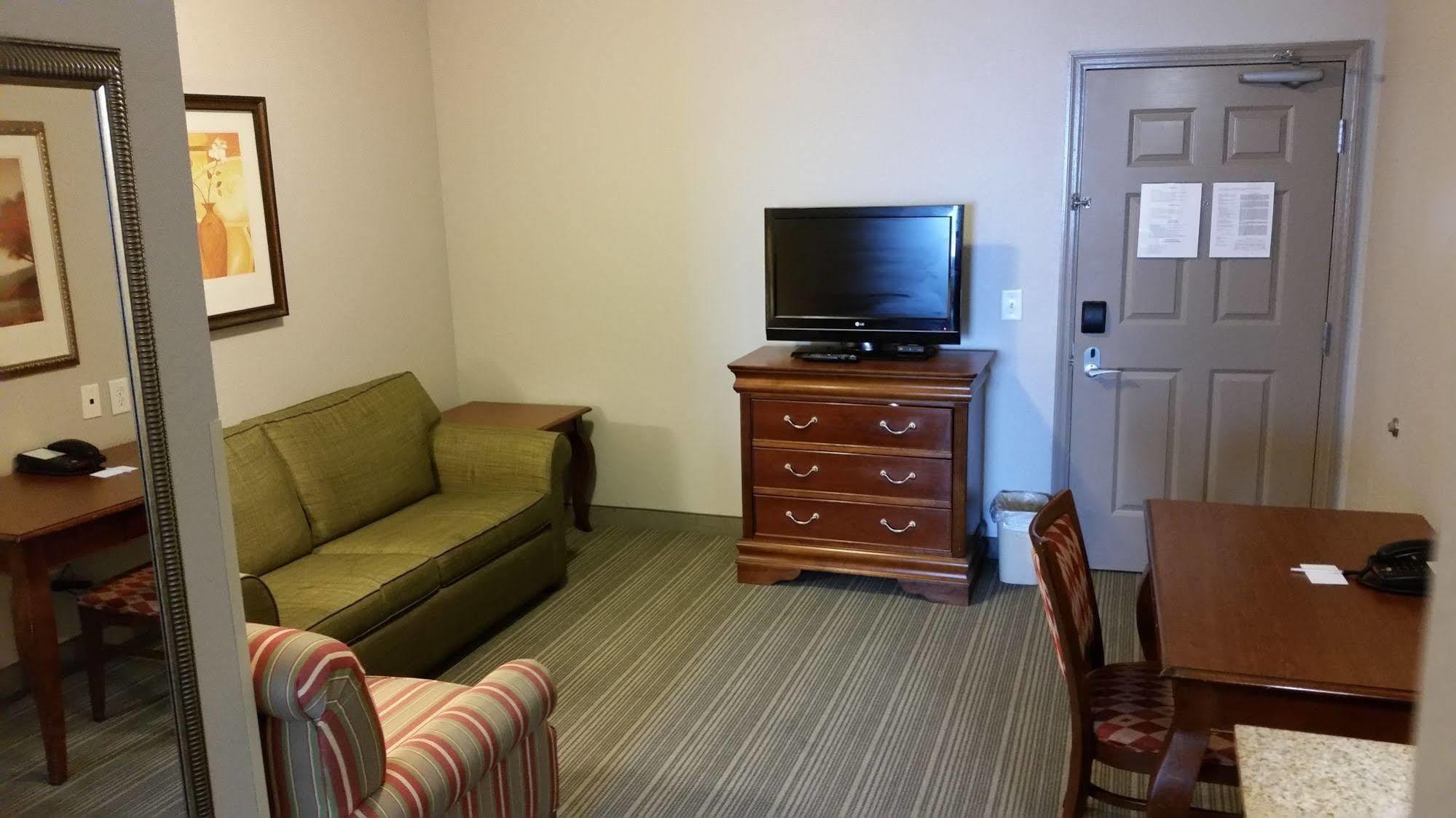 מלון Clarion Pointe Columbus-Bradley Park מראה חיצוני תמונה